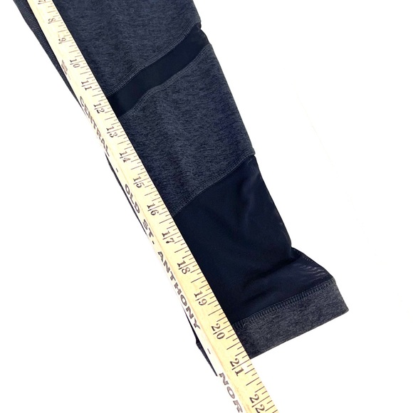 Avia Cropped Mesh High Rise Workout Leggings Pockets Gray Black Medium - Picture 7 of 9